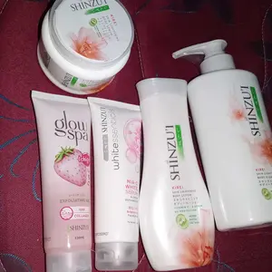 (DCT) Shinzui -  Body Cleanser Pump 480ml+Glow Spa 130ml+Scrub 200gr+Body Lotion 210ml+Facial Wash Whiteessentials 80ml | Perawatan Mandi untuk Mencerahkan