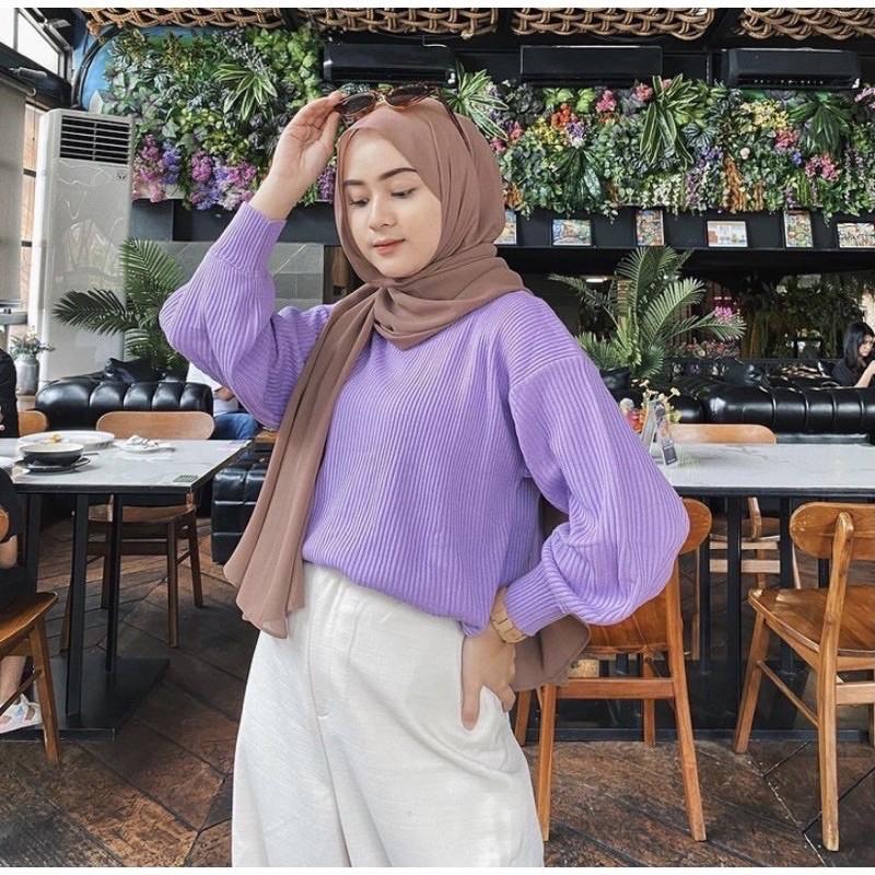 Bayoneta Sweater Rajut Balon Atasan Wanita  Kerah Turtle Salur Tangan Panjang Knitwear 7