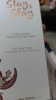 Product Review of MUAQ Stay & Slay Setting Spray from N**a S**0 0