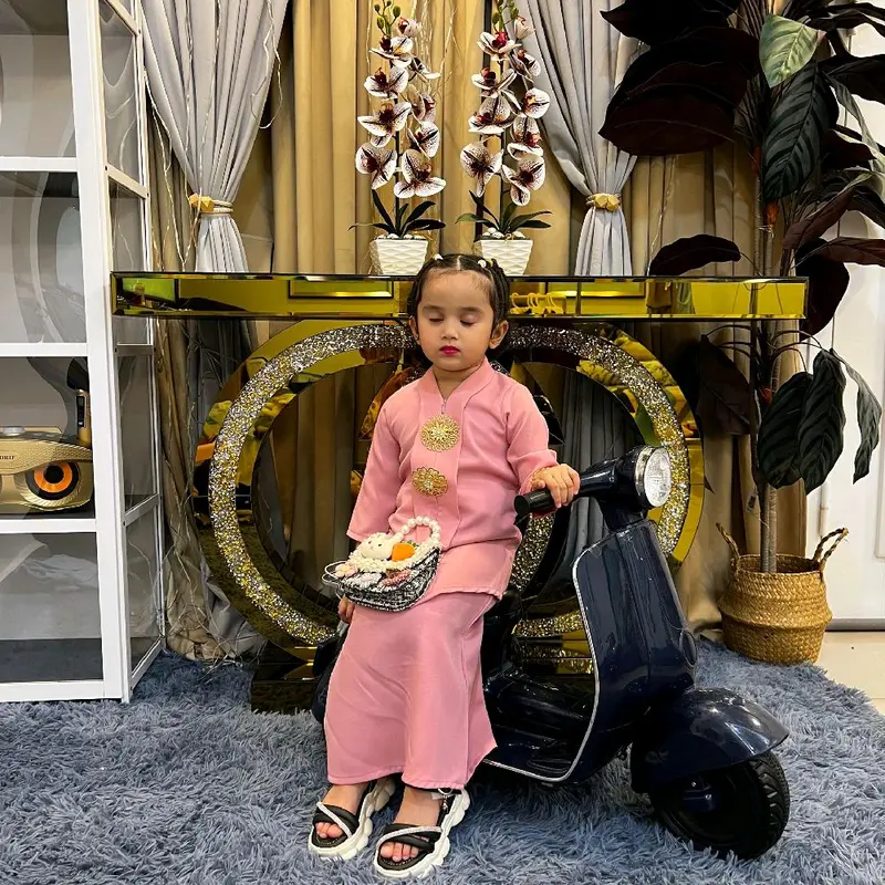 Haniya Kebaya Dobi Sutra Batik Baby Girl 06 to 08 years Dobi