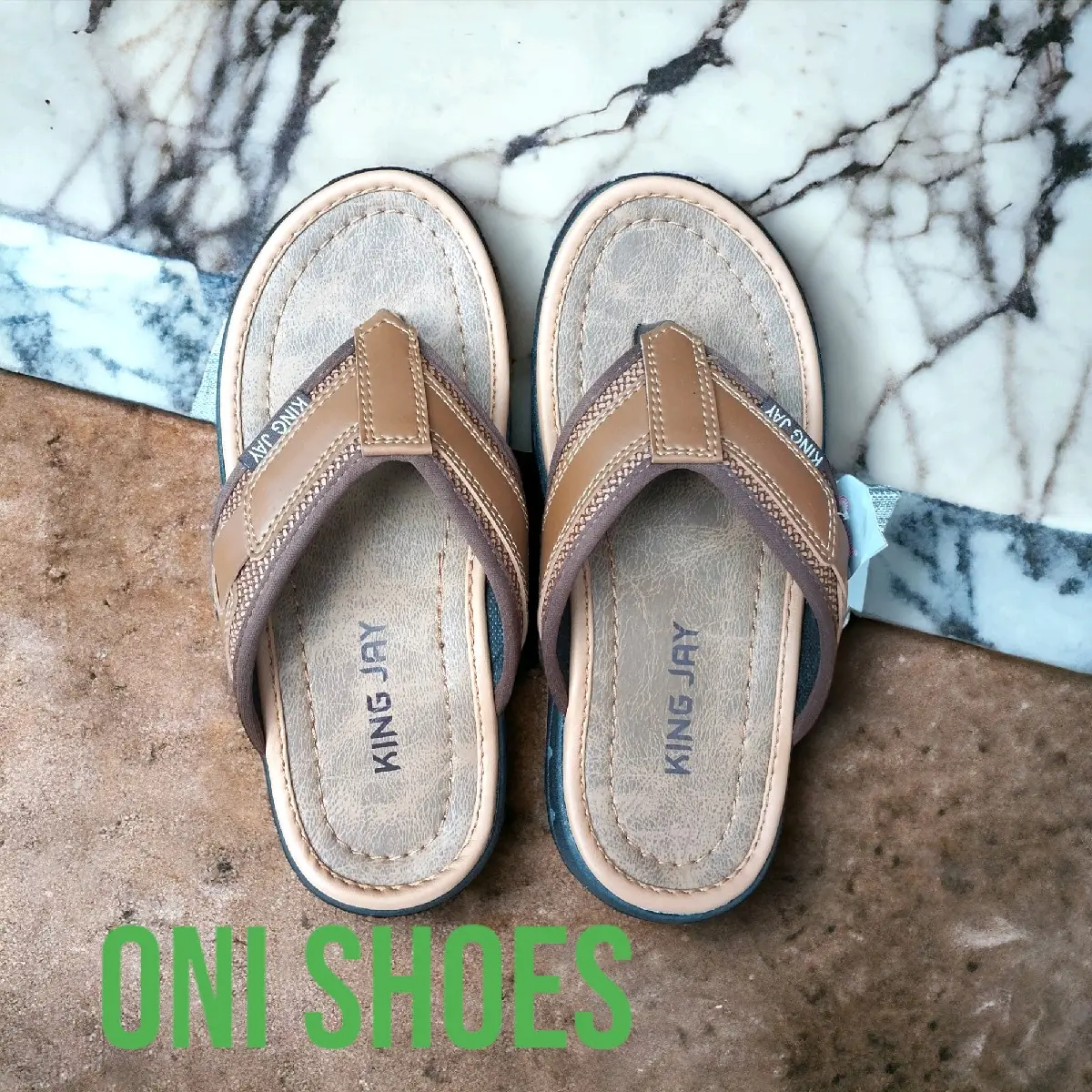 Sandal Santai bahan sintetis sol tebal empuk