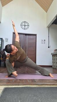 Product Review of Reytorrm Legging Sport Celana Yoga Wanita Celana Cutbray Basic Wide Leg High Waist Yoga Pants（CK066) Olahraga Pakaian Outdoor from a**l 0
