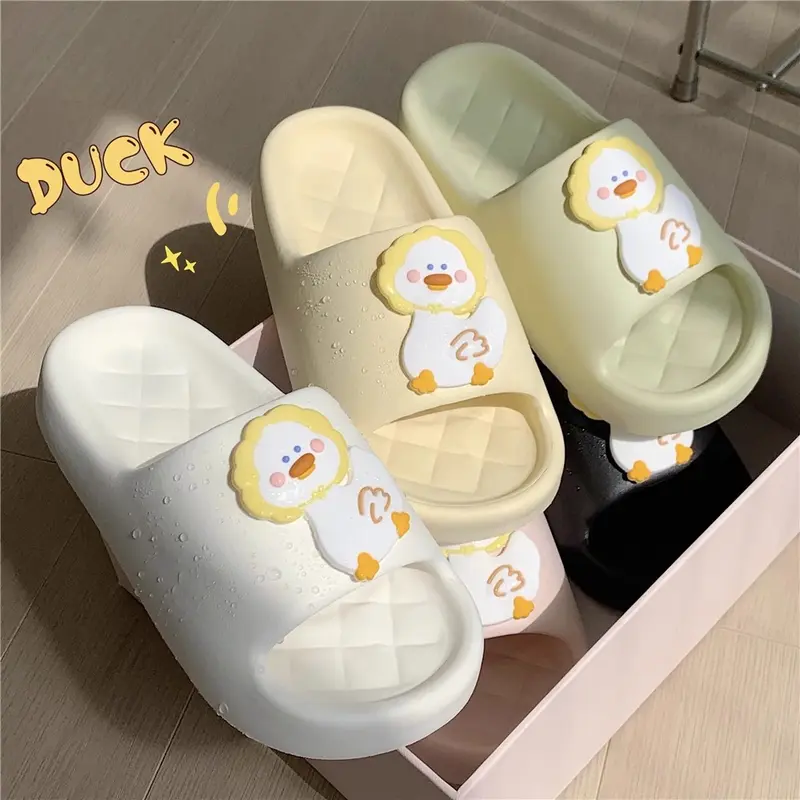 XIXITIAO 【5 màu, size: 34-47】 Dép đế dày mềm mại hình chú vịt vàng dễ thương hoạt hình thời trang giản dị cho nam nữ các cặp đôi 2