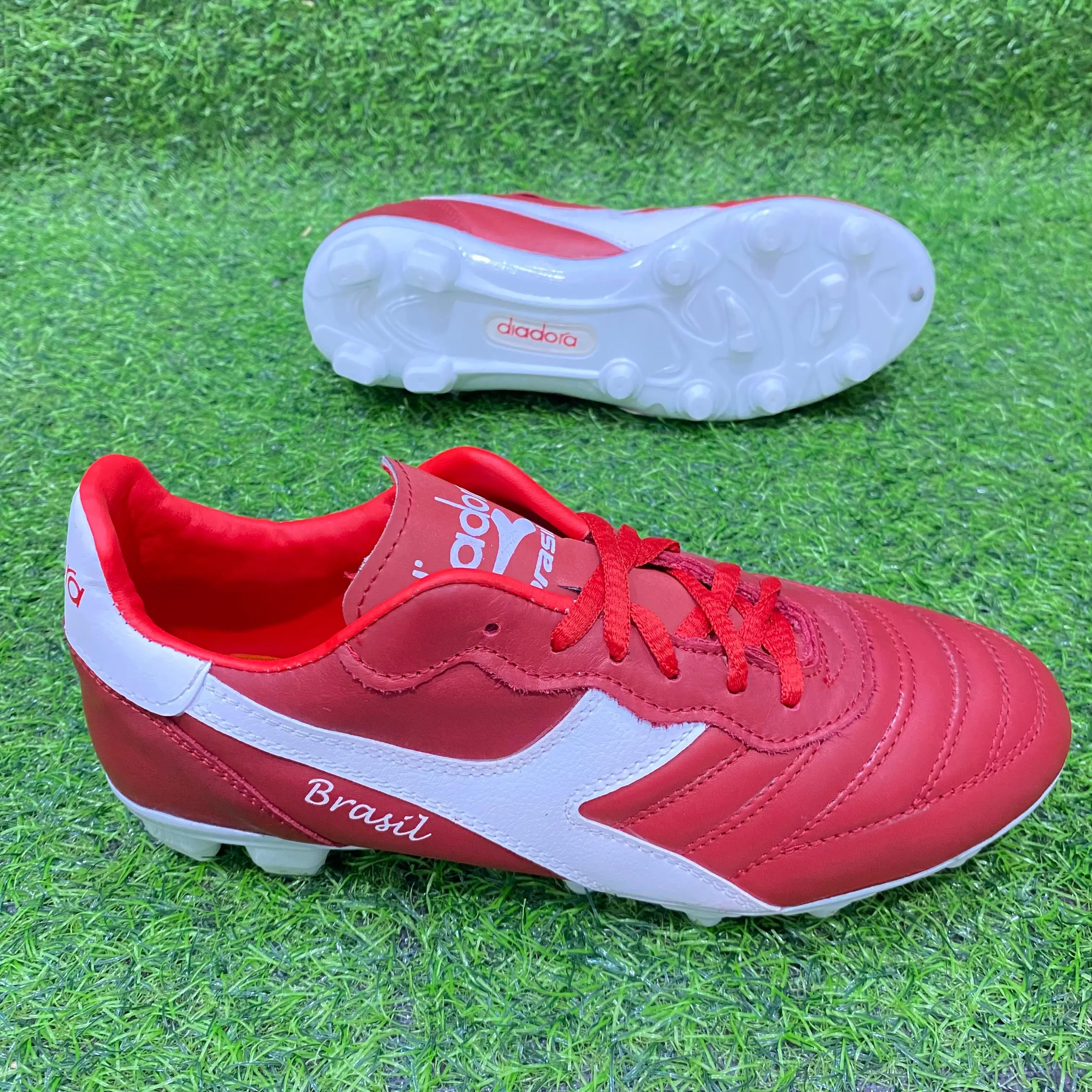 Sepatu Bola DRAA Kulit Asli Outsole KDH Size 39-43 Merah Strip Putih