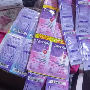 56 pcs/4 renteng LAVENDA LOTION  kemasan 500 an