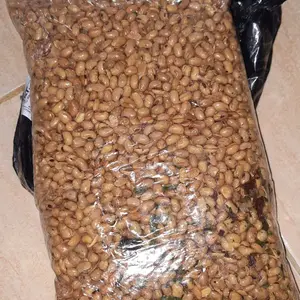 KACANG KEDELAI MIX DAUN JERUK, 1kg  gurih dan renyah. produksi dari Gresik,