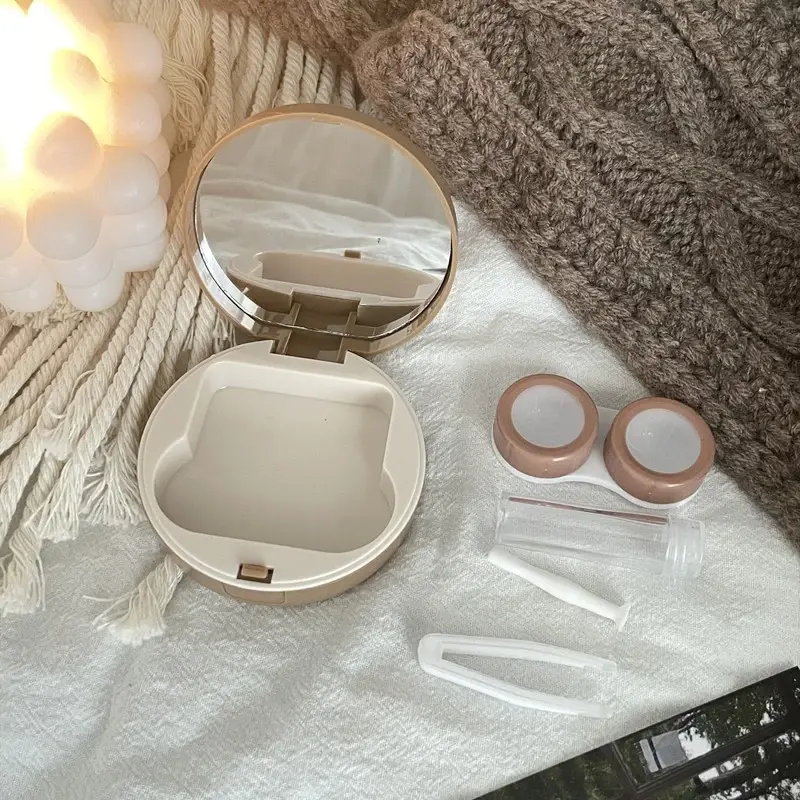 COD TEMPAT SOFTLENS BROWN CHOCOLATE KHAKI DOFF TRAVEL KIT 1 PASANG WARNA PINSET TONGKAT BOTOL CERMIN PINKIN Cepat Alis Kotak Lensa Plastik Bulat Sederhana Kualitas Premium Wadah Lensa Kontak Bulat Kecil Mudah Dibawa - Bulumata