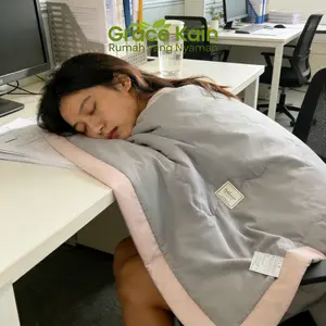 Selimut Dingin Musim Panas untuk Tidur Siang di Kantor, Tipis, Single, Selimut AC, Selimut Kecil Penutup Kaki di Meja Kerja, Bisa Dicuci Mesin, Mudah Dibawa, Selimut Tidur Siang, Selimut Kecil Asrama Mahasiswa
