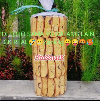 Product Review of Roti Kering Manis 500 gram/kue kering renyah/bolu kering/kue bolu kering 1/2 kg from A**a R**u 0