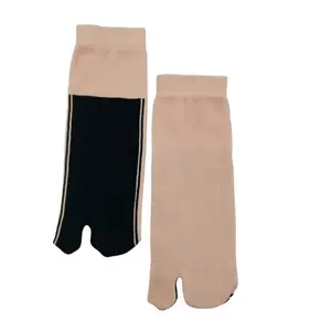 6 Pasang - Kaos Kaki Jempol Coklat Telapak Hitam Pendek ( Nilon ) / Kaos Kaki Jari Muslimah/ Kaos Kaki Wanita ( Bukan Panjang )