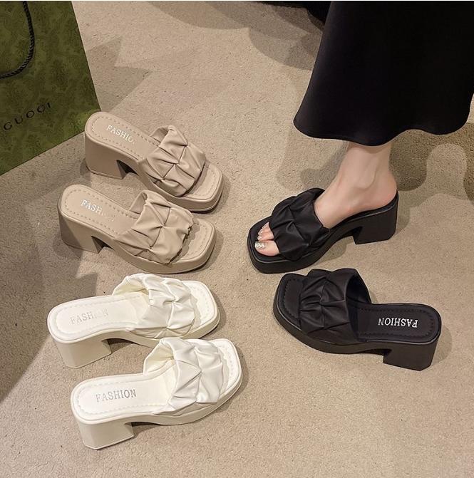 Giày Hàn Quốc cho phụ nữ, phong cách thanh lịch, giày cao gót đế vuông, giày nữ một quai, mới cho năm 2024 DéP Nhung Shoes Sandal