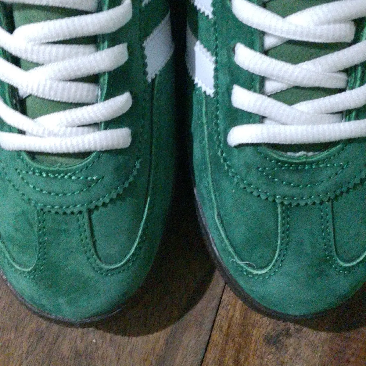 sepatu sneaker green, sepatu spzl pria kasual