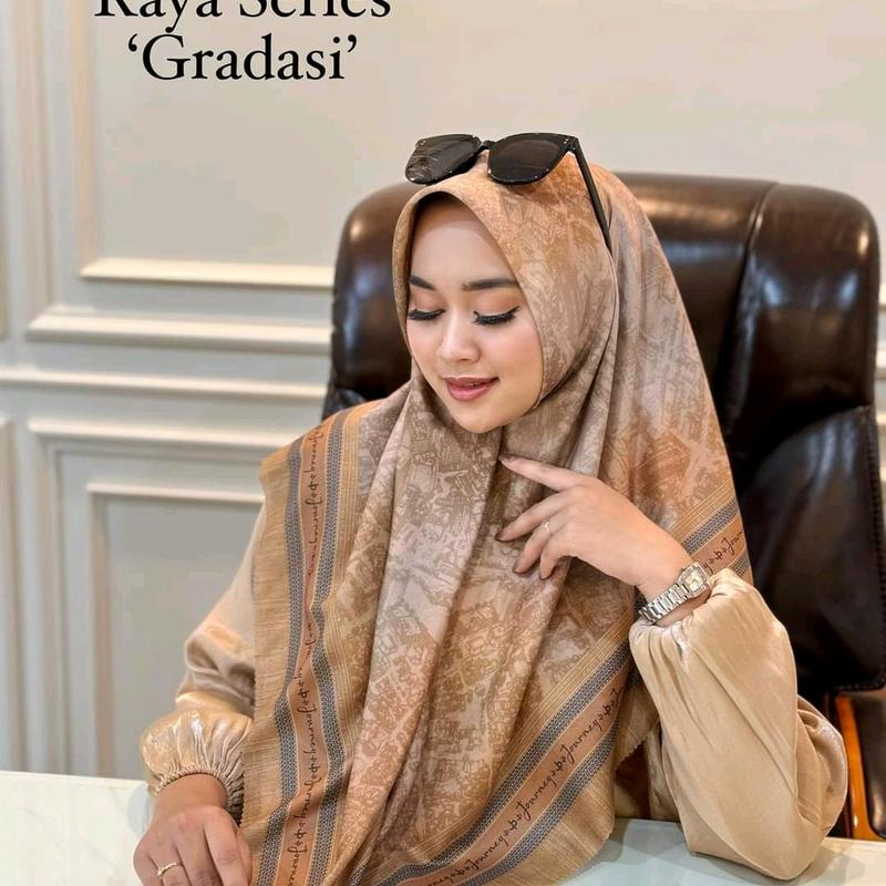 Hijab Segiempat Voal Premium dengan  Motif Gradasi Siap Pakai - Nyaman, Seragam Kerudung Muslim Casual Square 0