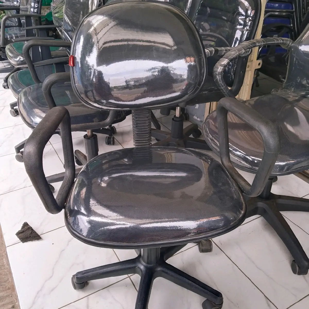 KURSI STAFF MANAGER KANTOR HIDROLIK PUTAR