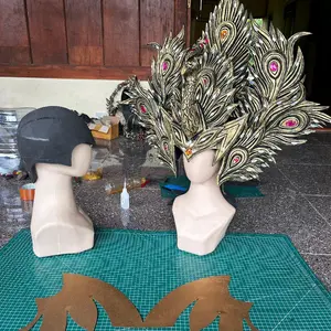 pola mal batok mahkota karnaval