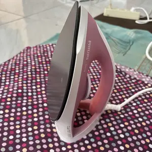 Philips Setrika Kering Diva GC122 - Tapak Non-Stick Ujung runcing dengan alur kancing, seterika, seterika philips, gosokan baju, strika, gosokan baju philips, setrika pakaian, setrika terbaik