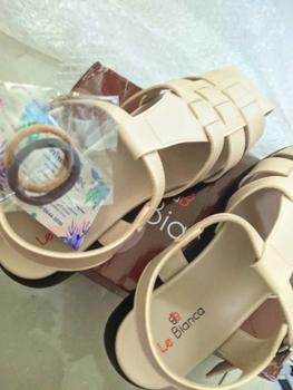 Product Review of Le Bianca ALY 21-0900 Sepatu Sendal Wanita Flat Sandal Army from c**a 3