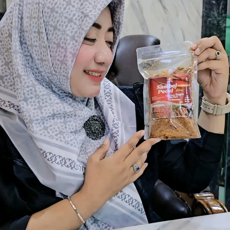 sambel pecel emas merah 250 gram 2