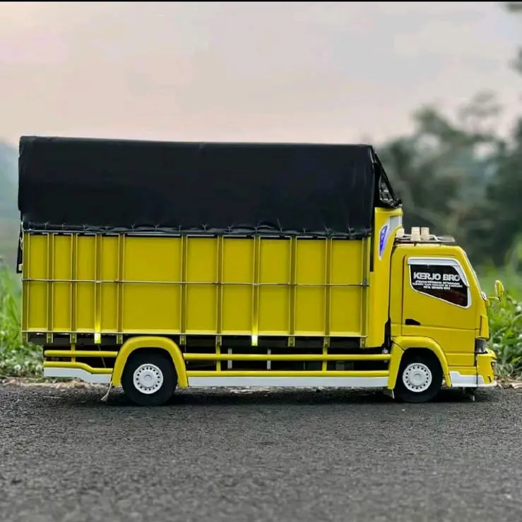 miniatur truk oleng kekinian 2