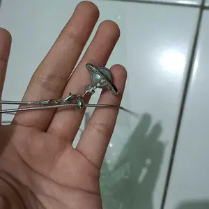 Kalung Liontin Saturnus Perak untuk Siswa Wanita Kalung Mutiara Baja Titanium yang Dapat Disesuaikan Y690