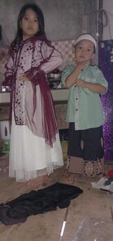 Product Review of KAMARI set rok anak ice blue,burgundy,set gaun anak,set rok anak lebaran..brukat tile dot/polos,kebaya anak,gamis lebaran anak kekinian usia 2-15 tahun Setelan Muslim anak Bunga Outer Baju Jilbab Nyaman Panjang Panjang Dress Kaos from e**5 1