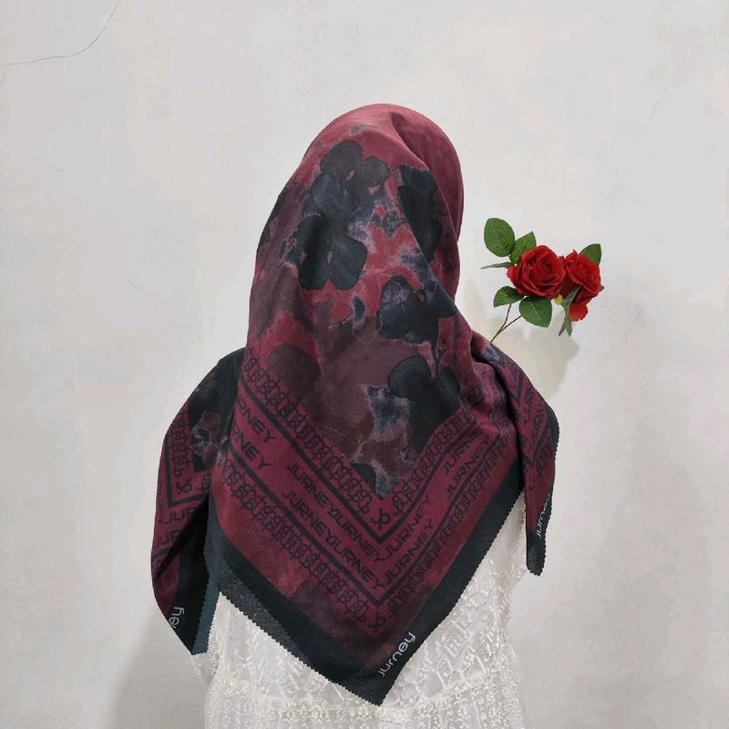 Hijab segi empat voal motif jilbab segiempat sekarang Kerudung Muslim Square Hitam Mewah outfit  kerudung  BERKAHfhasion 6