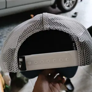 CONFUS - Topi Trucker Corduroy Visor Pendek Motif Bordir Pria dan Wanita