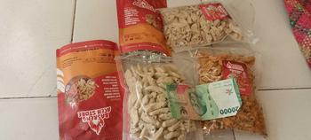Product Review of Basreng Original Daun Jeruk 250gr from m**8 1