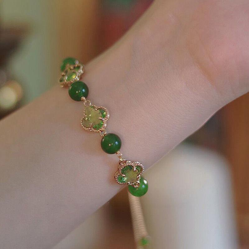 Product Introduction of H-girl888 High & quality COD Gelang giok serut hijau bunga titanium Gelang Four Leaf Grass Bracelet 2024Perhiasan Titanium Bracelets Daisy 1