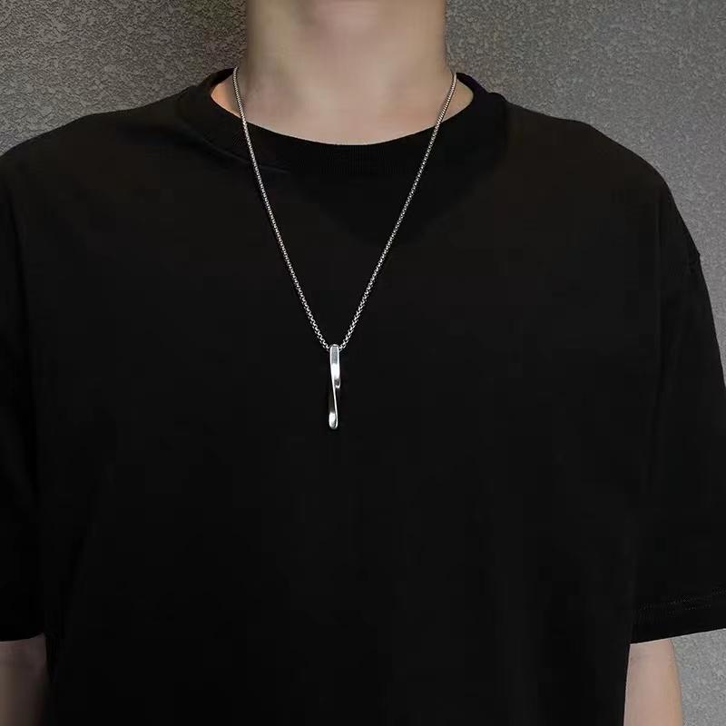Kalung Titanium Liontin Balok Spiral Pria Punk Hip Hop Bahan Titanium Desain Modern Elegan Cocok Gaya Punk Hip Hop Simpel asli ori anti luntur