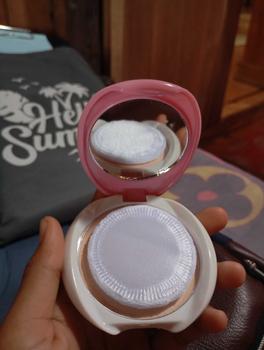 Product Review of MARINA Compact Powder UV Brighten Up Bedak Padat 12gr Peach Wajah from s**t 0