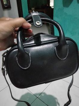 Product Review of Tas Wanita Mugiart Esme Vintage BLACK - Handbag Tas Slempang from u**6 0