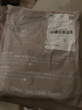 Product Review of DIAMOND BUTTERFLY CARDI KOREAN CARDIGAN SWEATHER KOREA SWEATER WANITA BAHAN RAJUT PREMIUM from R**y 1