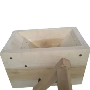 Gilingan Pemecah Kedelai Manual untuk Mempercepat Proses Membuat Tempe kedelai