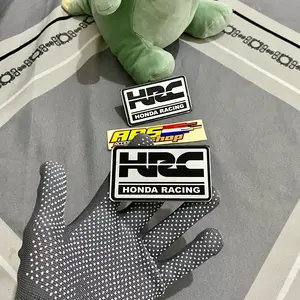 Emblem Hugger Kolong Spakbor Akrilik Premium dengan Lem Perekat Praktis