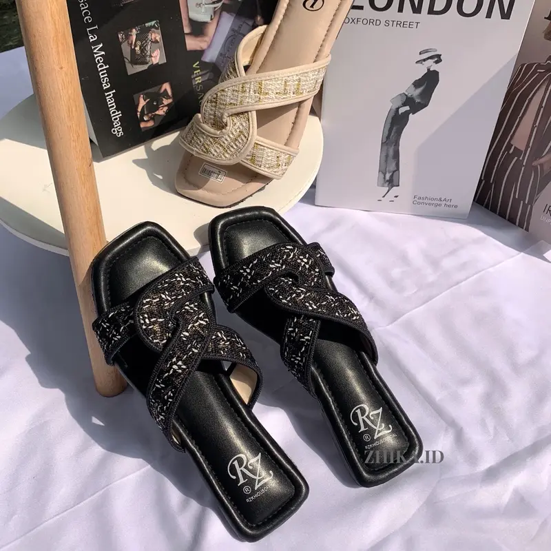 Sandal Teplek Wanita Sendal Cewek Super Empuk Sandal Kasual Trendy Hitam Krem ringan manis selop Shoes 7