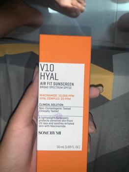 Product Review of SOME BY MI V10 HYAL AIR FIT SUNSCREEN [50ml] from b**e E** 0
