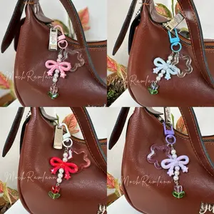 Gantungan Tas Pita Dan Bunga Tulips Cantik