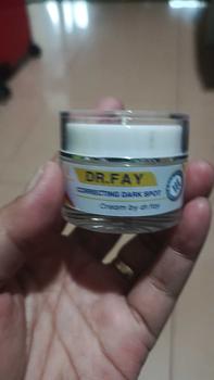 Product Review of Dr Fay Cream Penghilang Flek Hitam Dan Bekas Jerawat Dan Bopeng Pelembab Perawatan Wajah Mencerahkan krim pe from y**D 0