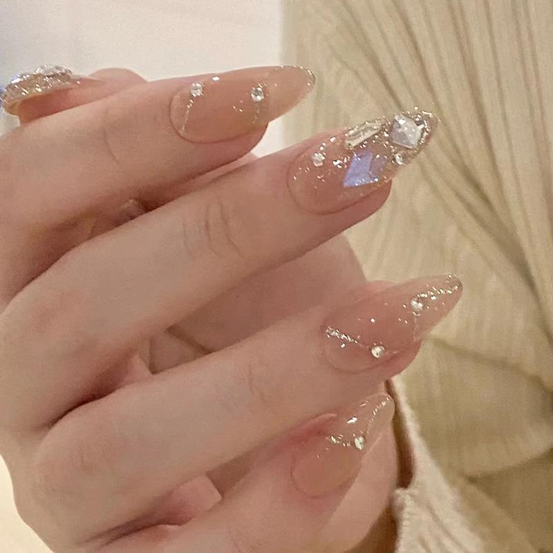  Mã 31 bộ 24 nail giả đính đá đính charm xinh xắn 
