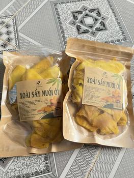 Product Review of Sale 1kg xoài vụn, xoài que, xoài sẫm màu (xơ nhiều hơn, vụn hơn, vị vẫn giữ nguyên) from K**🍭 1
