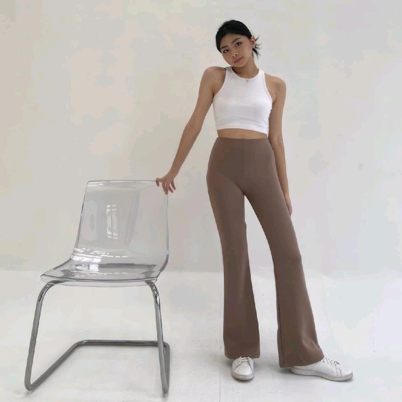Celana Fit And Flare Pants Cutbray Scuba Pinggang Haighwaist Bahan Stretch Melar Elastis Kulot Cutbray Panjang 6