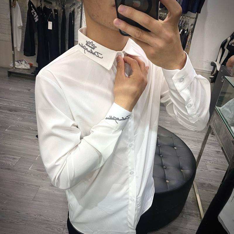 Áo sơ mi trắng dài tay nam nữ TA89 DÊ VÀ GÀ trơn phối viên cổ và cổ tay dệt chữ kí vương miện kim tuyến nhũ dầy dặn boy phố SM202