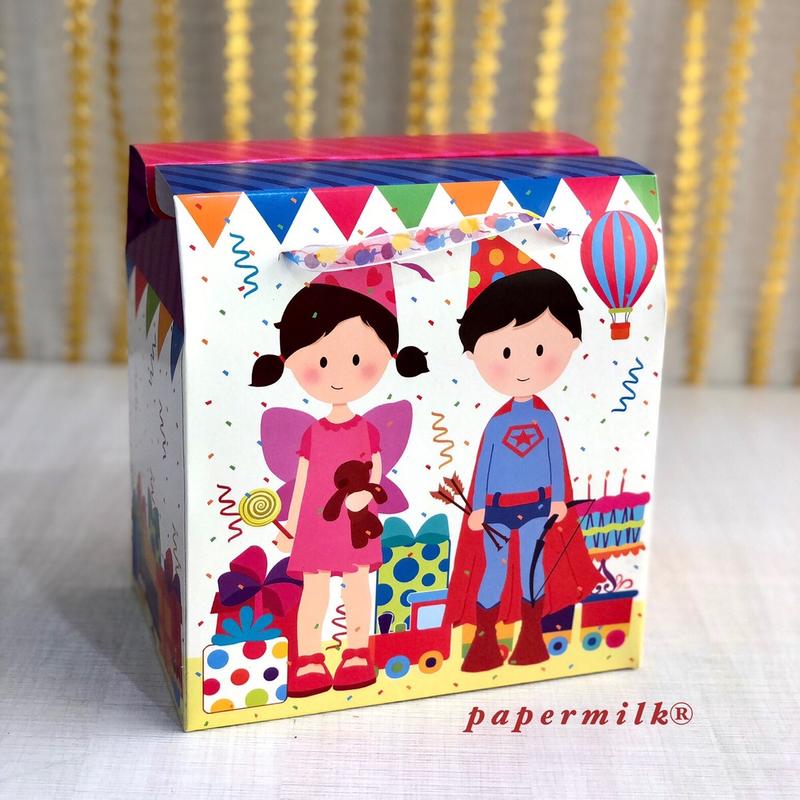 Papermilk / BCR 18.12.20 Kids, Gift Box, Kotak Lipat, Kotak Hadiah, Kotak Bingkisan, Kotak Kado Anak-anak, Kotak Snack, Box Instant , Size 18 x 12 x 20cm , Motif Anak-anak 0