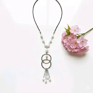 Kalung Simple Wanita Ring Susun Mutiara Sintetis Tali Kulit Sintetis Akrilik Elegan Modern Panjang 65cm Hadiah Aesthetic Korean Look