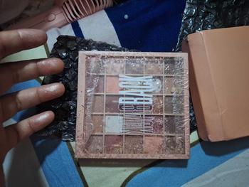 Product Review of COD&Ready 25 Warna Eyeshadow Palette Matte Glitter Korean Makeup Pearlescent Mencerahkan Fine Flash Sequins 20 10 9 Shade Warna Nude Pink Biru Eye Shadow Palet Tahan Lama Impor from c**😜 2