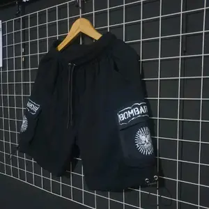 Kamar distro celana cargo punk bombardir logo kanan kiri Katun Hitam Dewasa Shorts