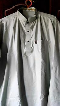 Product Review of KURTA LELAKI DEWASA LENGAN PANJANG (LONG SLEEVES WITH COLLAR) from J**R 1