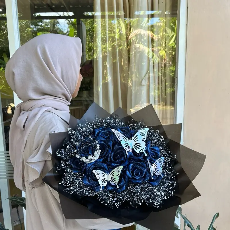 Buket Pita Satin Dengan Acc Gliter-Kupu Mahkota Bulat-Paking Kardus Tebal 4