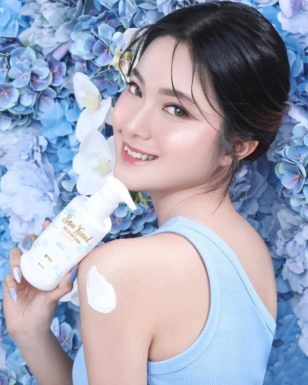INSTANT TONE UP BODY SERUM SNOW KISSED BREEZE ( Brightening  Whitening Glowing Skin) niacinamide 3%, aquaphytoplex, titanium dioxide sunblock  badan body  serum